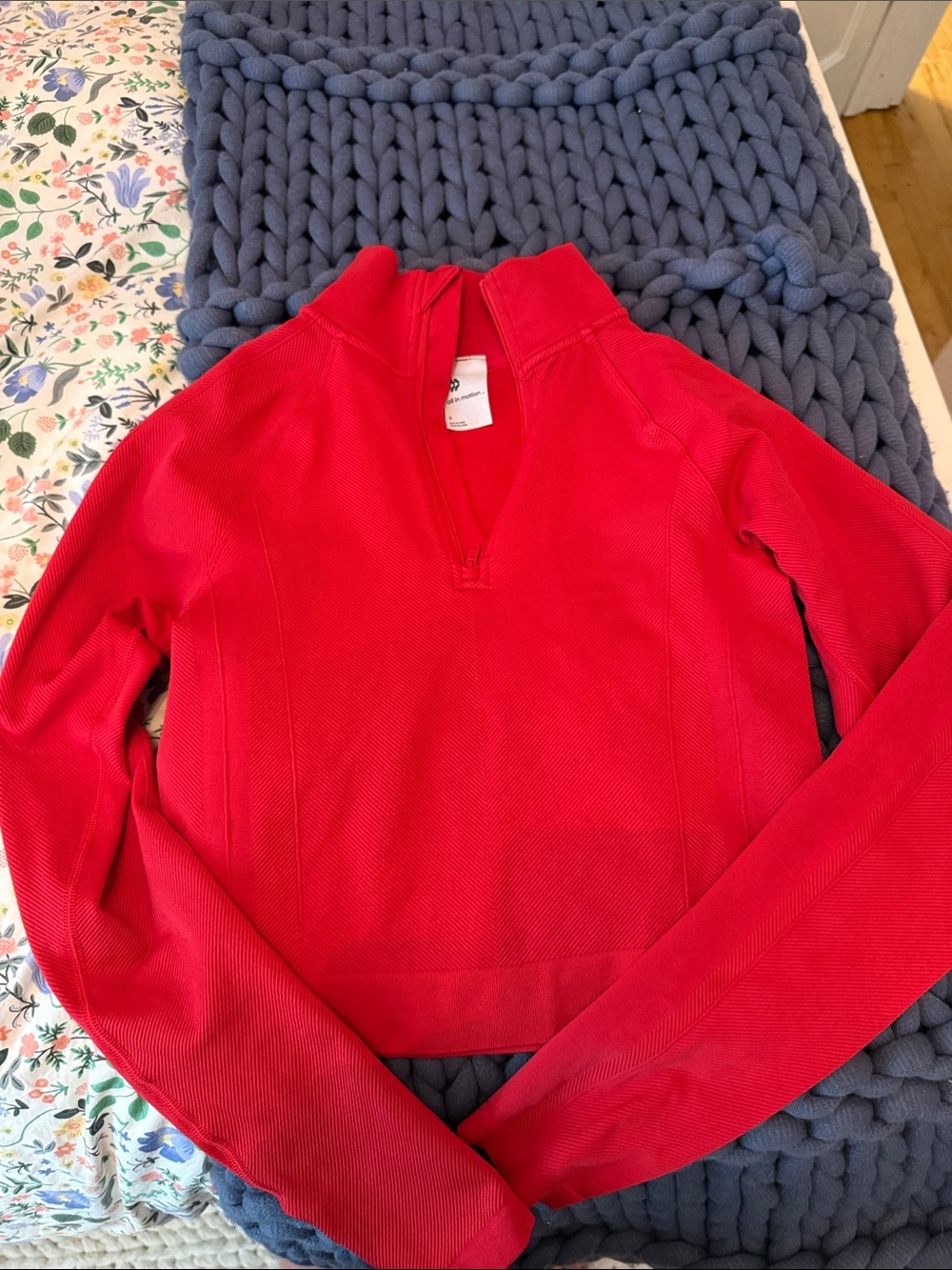 Target brand all in motion Red Women's Quarter-Zip workout Pullover